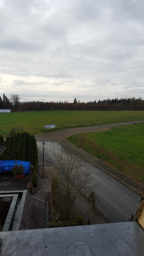 Landhotel Zum Doppeldecker Kirchen  Esterno foto